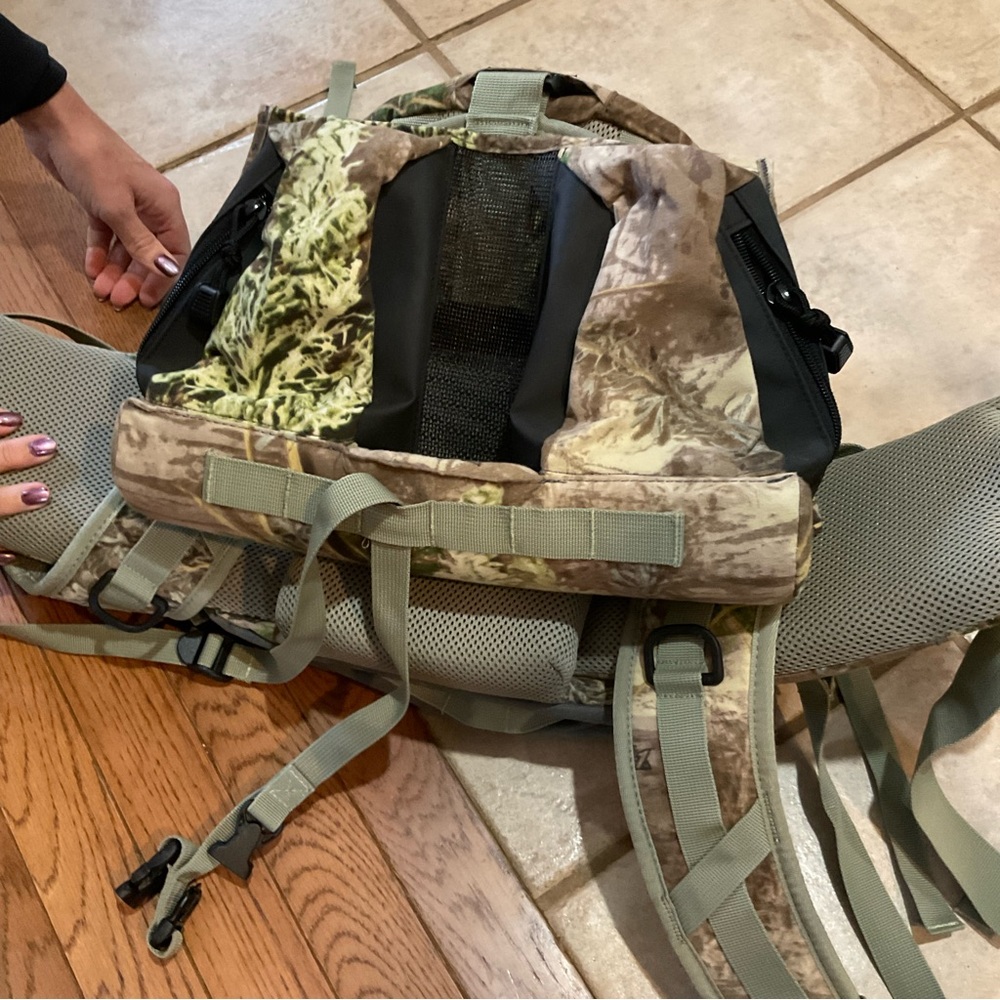 Eberlestock Tailhook Backpack, Lightweight, Conve… - image 8